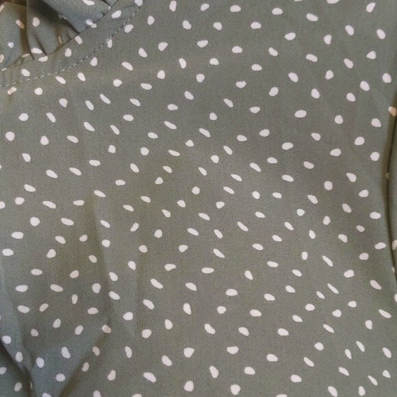 Chic Style sage olive green w/ white dots, knee length flowy dress S - Picture 7 of 7